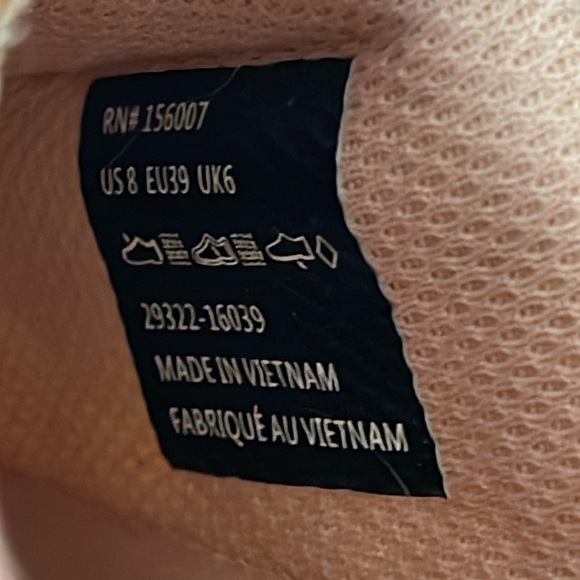 Vera Bradley VB Cloud 2-Mile Slip-On Shoe Sand Paisley Size 8 - Picture 15 of 16